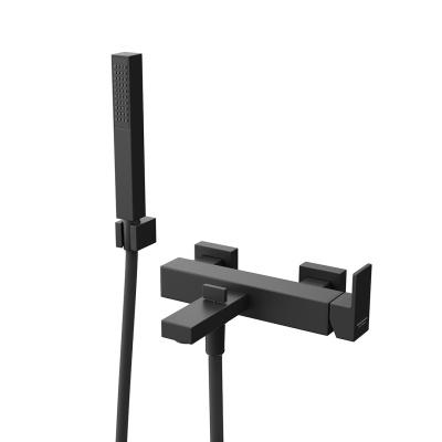 Смеситель для ванны FUTURA настенный с душевой лейкой, матовый черный Смеситель для ванны FUTURA настенный с душевой лейкой, матовый черный